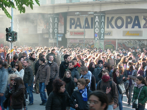 Greek protests are becoming more frequent, and more violent. Could austerity fatigue in Europe produce a similar backlash as in Latin America? (Photo taken by Endiaferon and published on Flickr under a CC BY-NC-SA 2.0 license)
