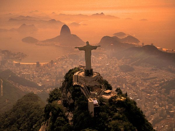 brazil-christ-redeemer_6011_600x450