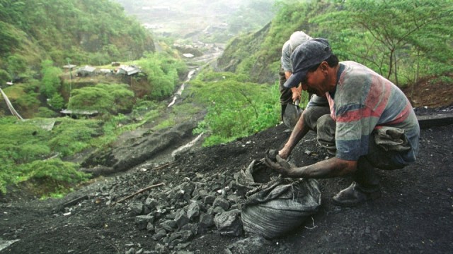 Who will sit in Carranza's thrown?