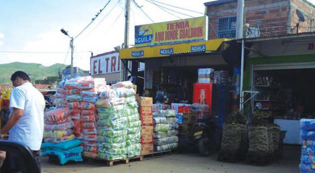 This photo from Cucuta, Colombia allegedly shows good subsidized and distributed by the Venezuelan government and smuggled across the border.  