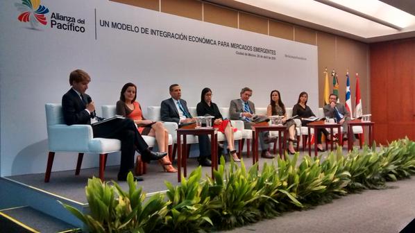 Samuel George presents Los Pumas de Pacifico in Mexico City